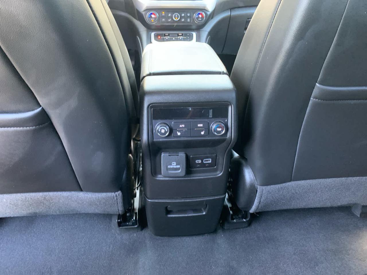 2023 GMC Acadia SLT Dartmouth MA