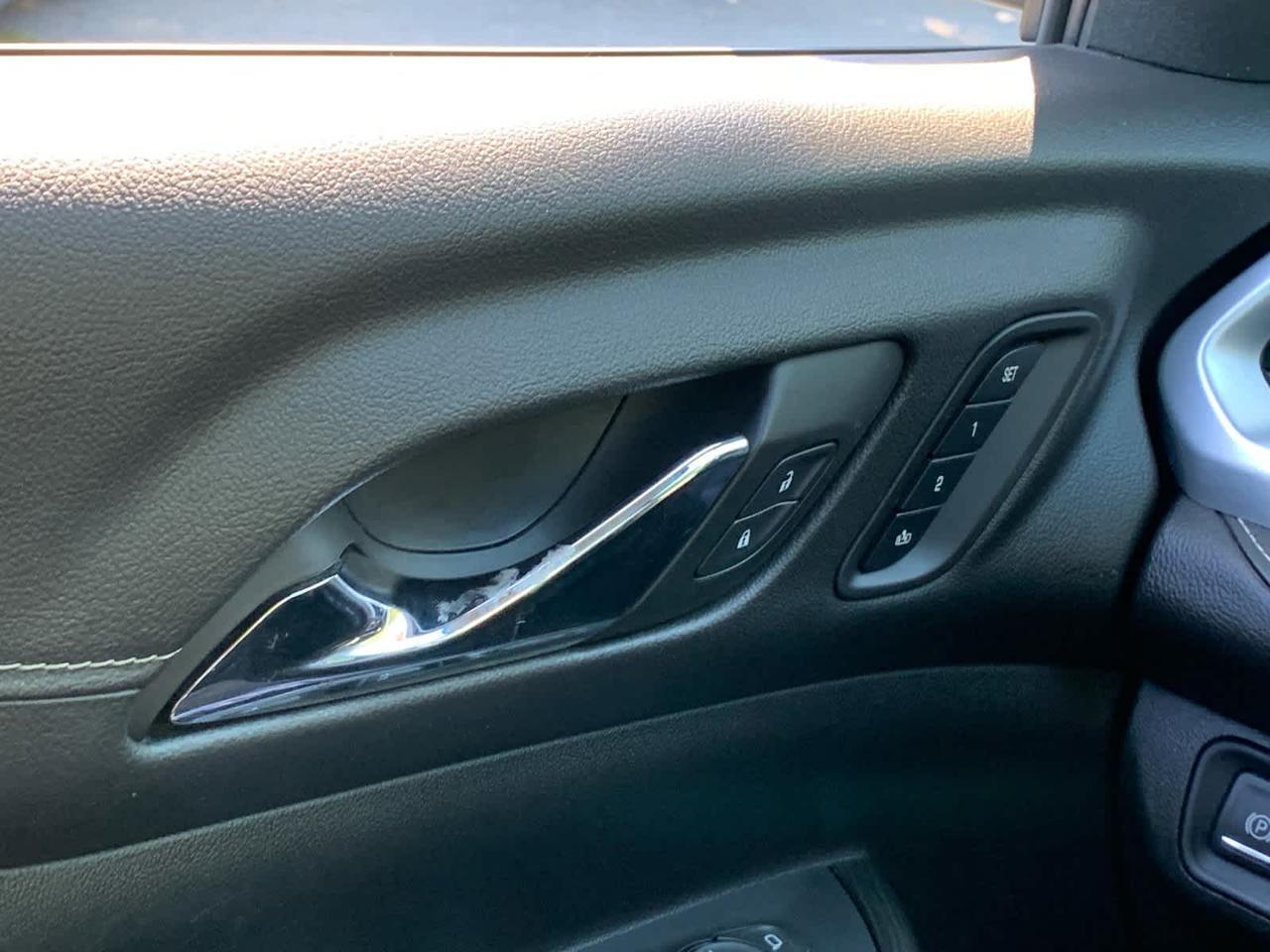2023 GMC Acadia SLT Dartmouth MA