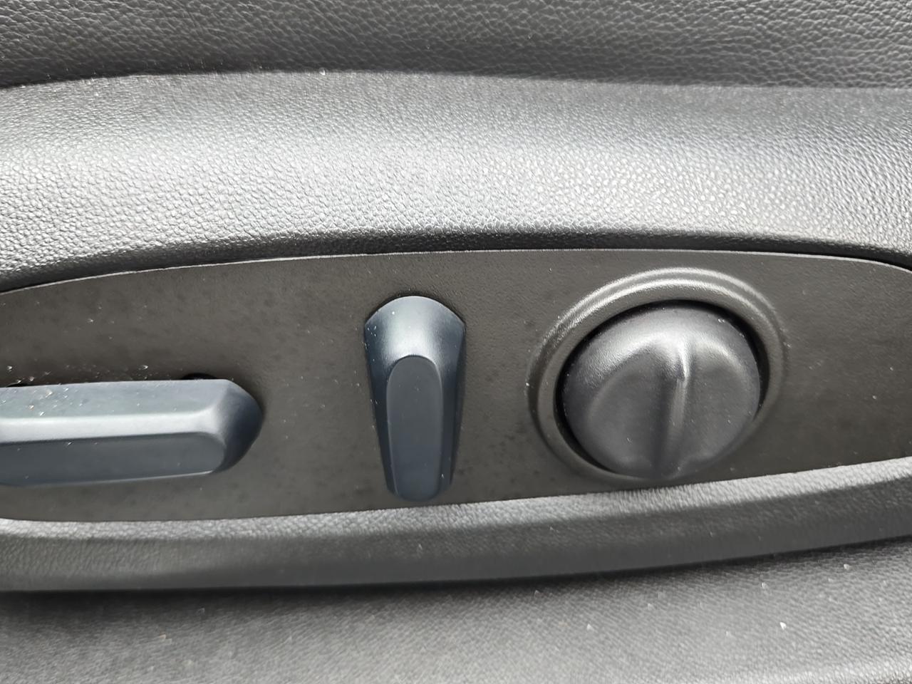 2023 GMC Acadia SLT Fredericksburg VA