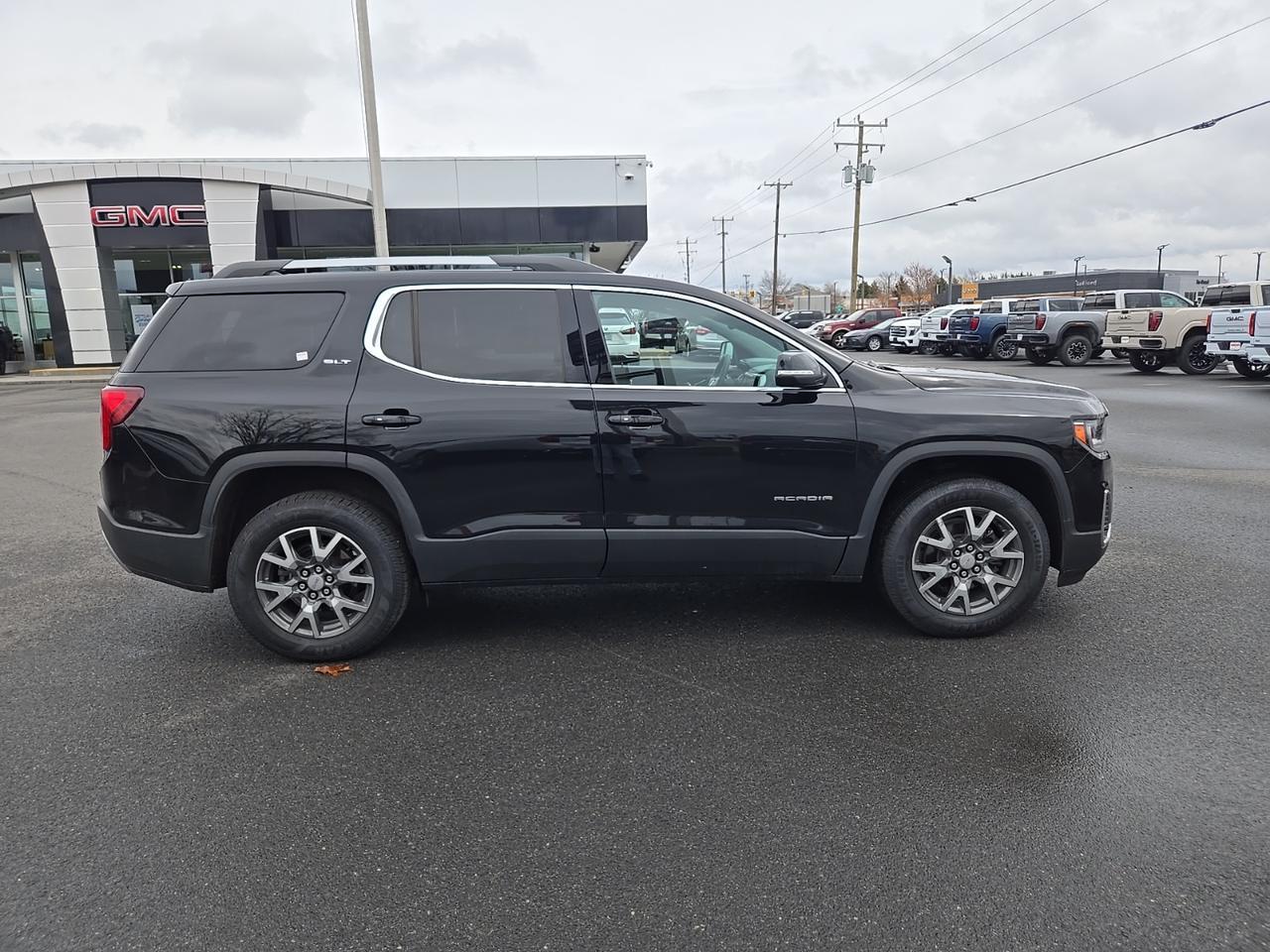 2023 GMC Acadia SLT Fredericksburg VA