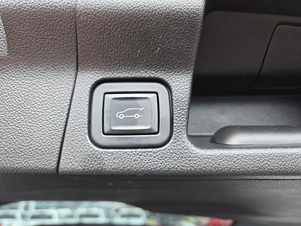 2023 GMC Acadia SLT Fredericksburg VA