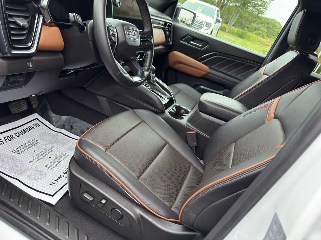 2023 GMC Canyon 4WD AT4 Eureka CA