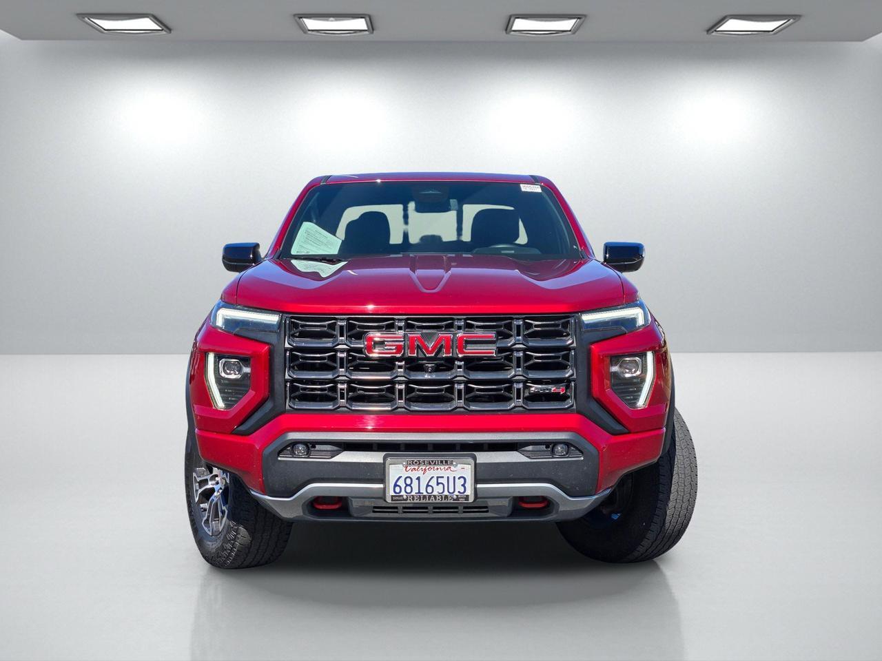 2023 GMC Canyon 4WD AT4