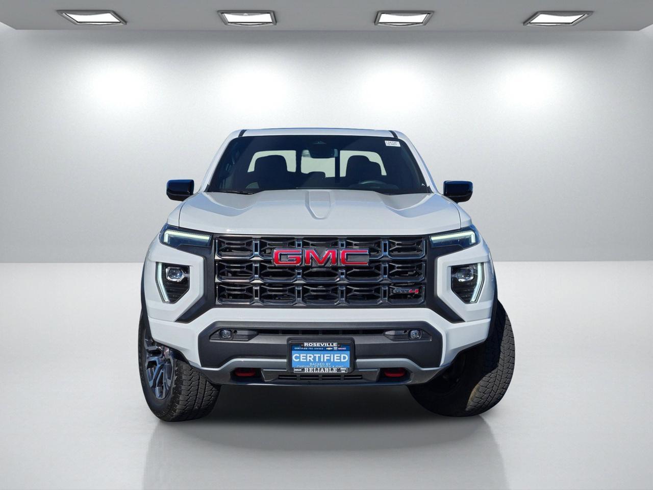 2023 GMC Canyon 4WD AT4