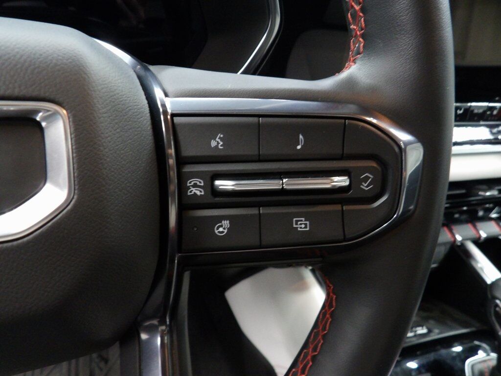 2023 GMC Canyon 4x4 Crew Cab AT4X Fond du Lac WI