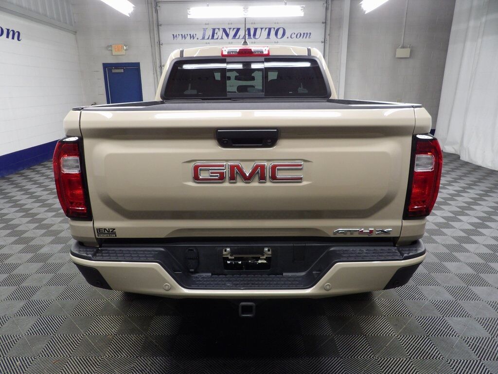 2023 GMC Canyon 4x4 Crew Cab AT4X Fond du Lac WI
