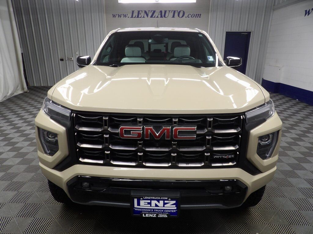 2023 GMC Canyon 4x4 Crew Cab AT4X Fond du Lac WI