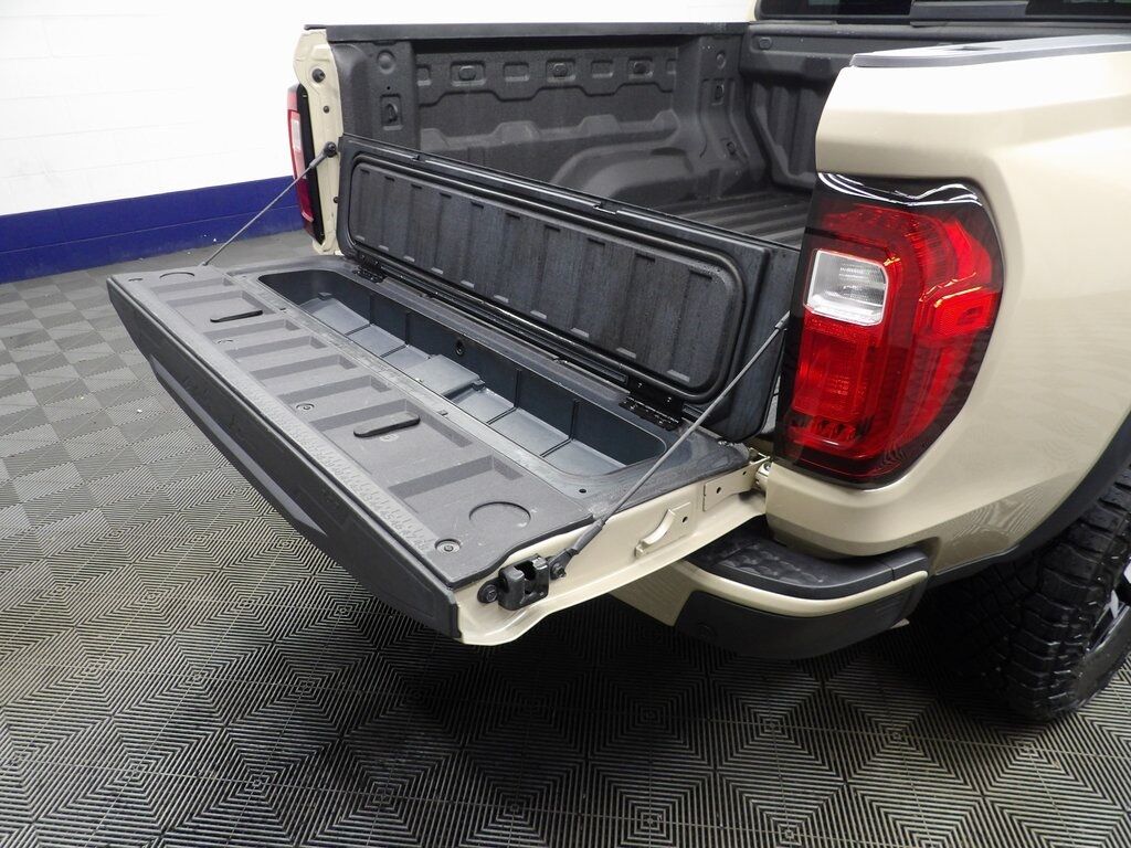 2023 GMC Canyon 4x4 Crew Cab AT4X Fond du Lac WI