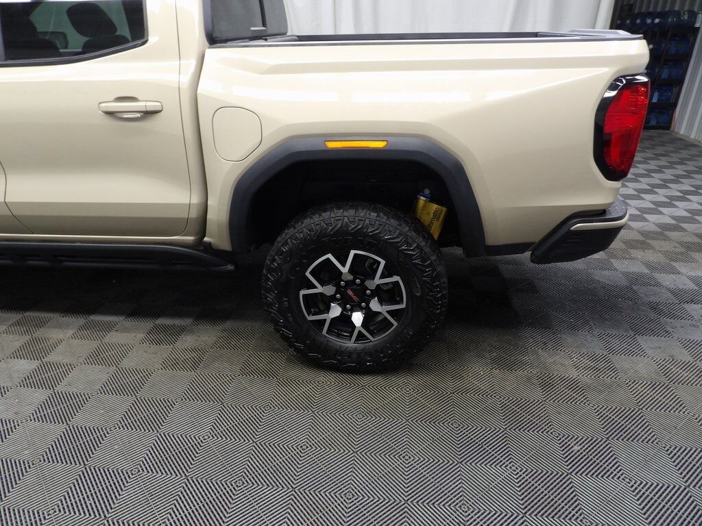 2023 GMC Canyon 4x4 Crew Cab AT4X Fond du Lac WI