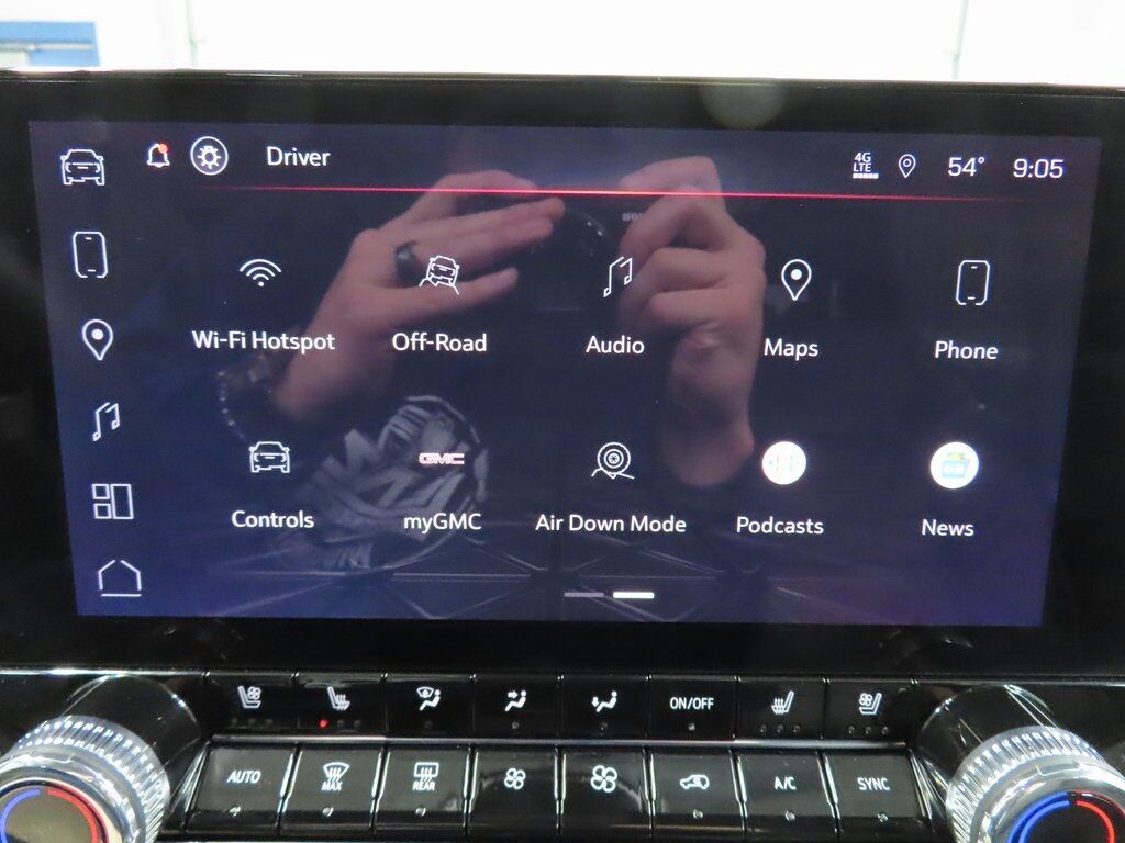 2023 GMC Canyon 4x4 Crew Cab Denali Fond du Lac WI