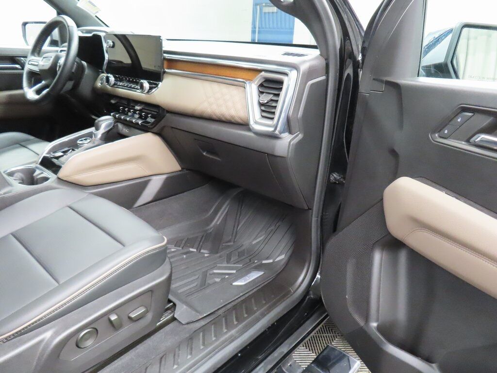 2023 GMC Canyon 4x4 Crew Cab Denali Fond du Lac WI