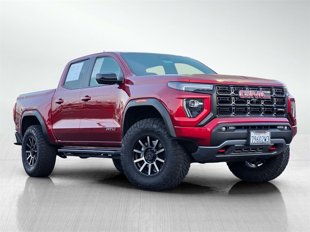 2023 GMC Canyon AT4