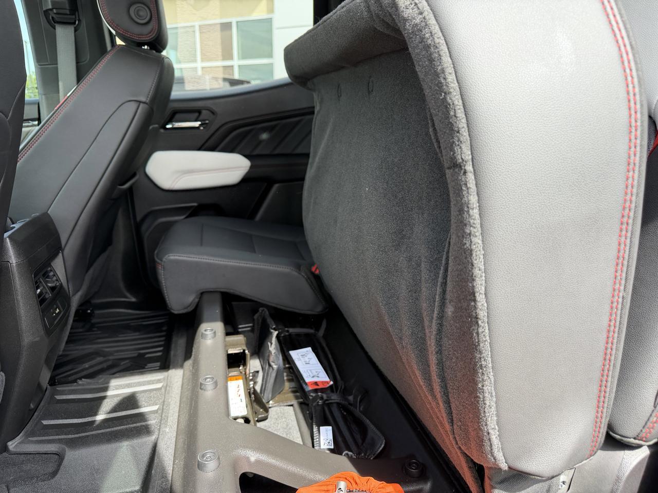 2023 GMC Canyon AT4X Crew Cab 4WD | Low KMs | NAV | Bose Audio | Heated Seats | Remote Start | Wireless Charging Redwater AB