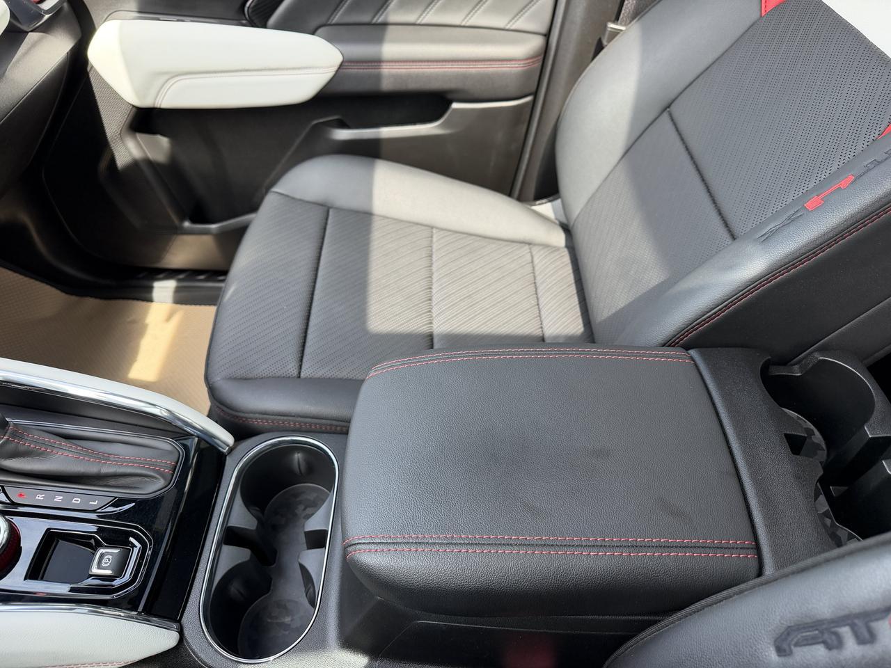 2023 GMC Canyon AT4X Crew Cab 4WD | Low KMs | NAV | Bose Audio | Heated Seats | Remote Start | Wireless Charging Redwater AB