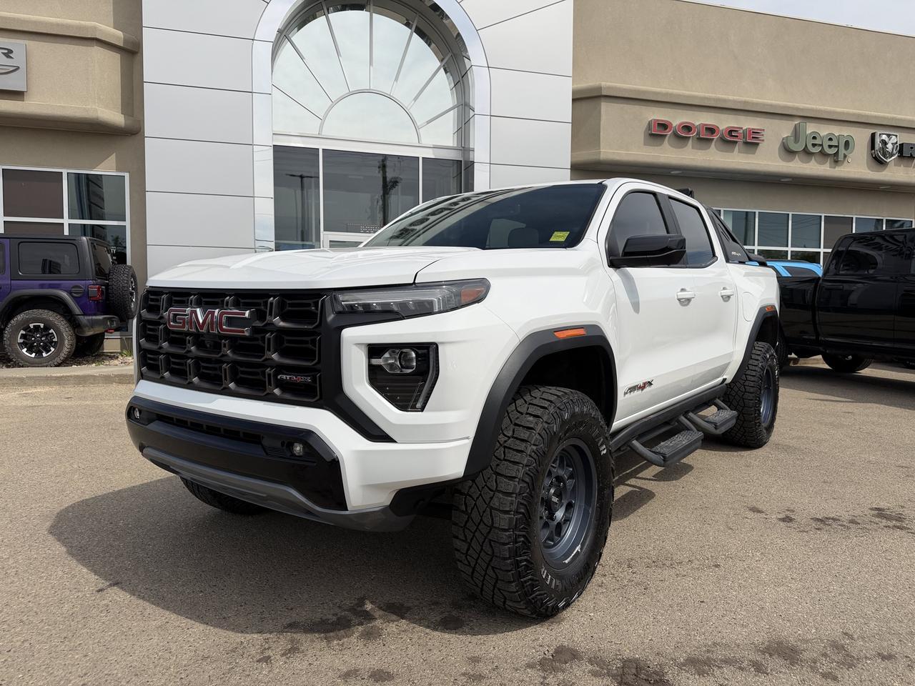 2023 GMC Canyon AT4X Crew Cab 4WD | Low KMs | NAV | Bose Audio | Heated Seats | Remote Start | Wireless Charging Redwater AB