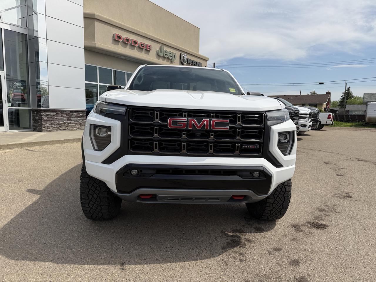 2023 GMC Canyon AT4X Crew Cab 4WD | Low KMs | NAV | Bose Audio | Heated Seats | Remote Start | Wireless Charging Redwater AB
