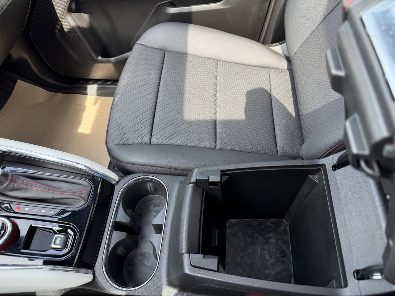 2023 GMC Canyon AT4X Crew Cab 4WD | Low KMs | NAV | Bose Audio | Heated Seats | Remote Start | Wireless Charging Redwater AB