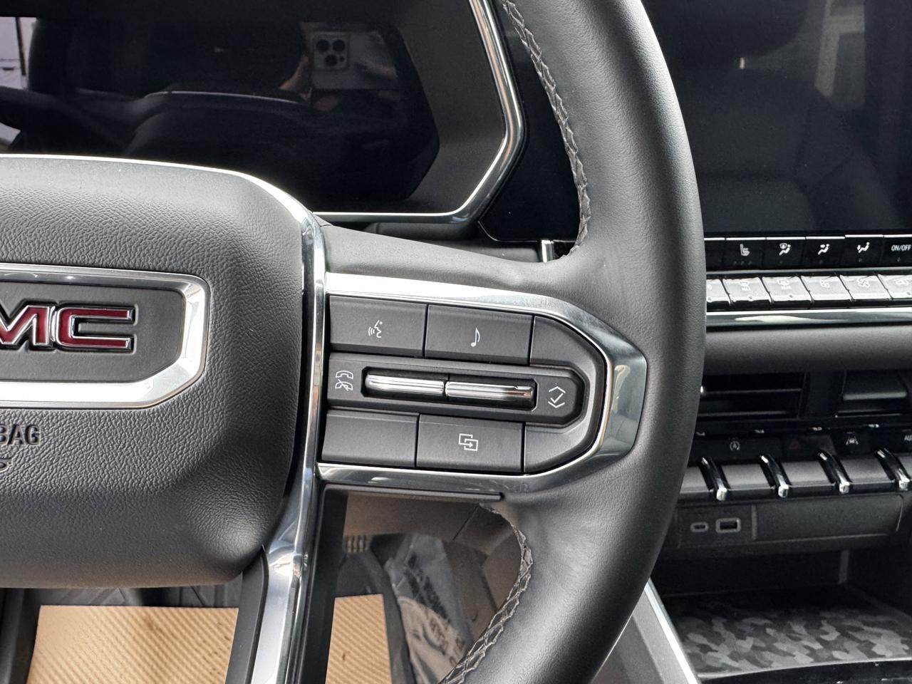 2023 GMC Canyon Elevation Crew Cab 4WD | Low KMs | I4 Turbo | Backup Camera | OnStar Redwater AB