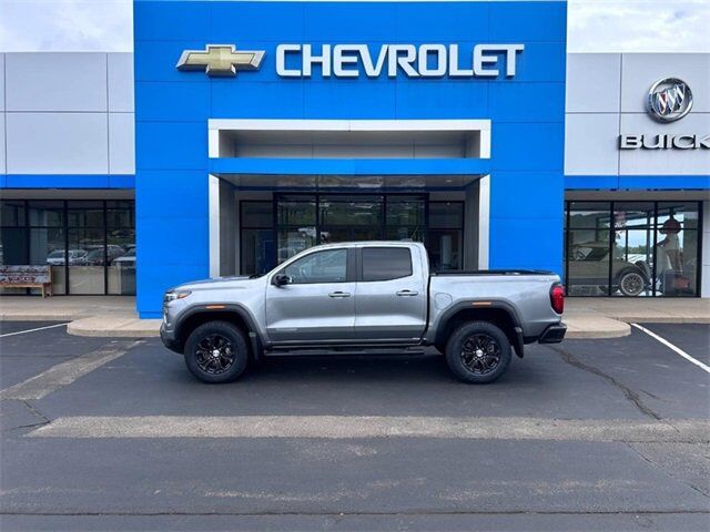 2023 GMC Canyon Elevation Farmington MO