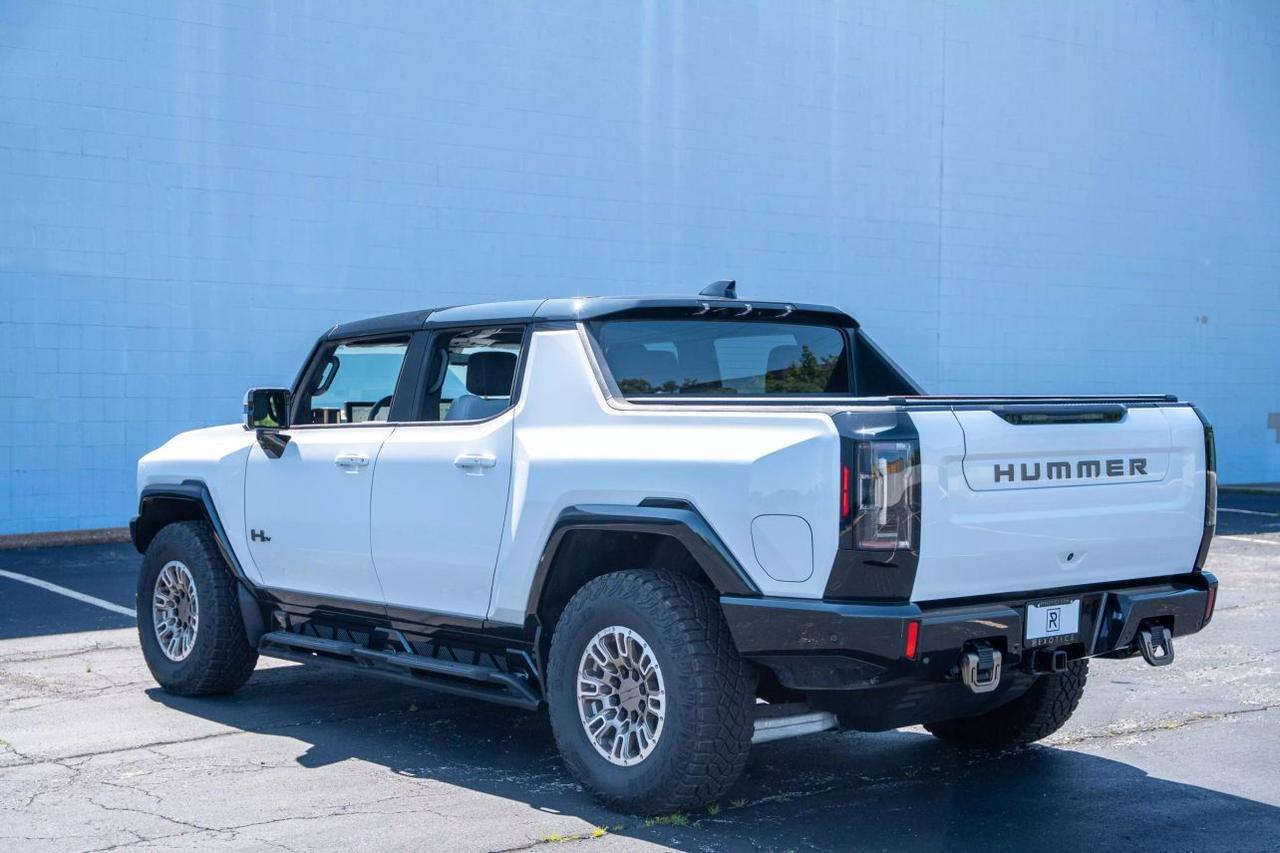 2023 GMC HUMMER EV Pickup 3X Pickup 4D 5 ft St. Louis MO