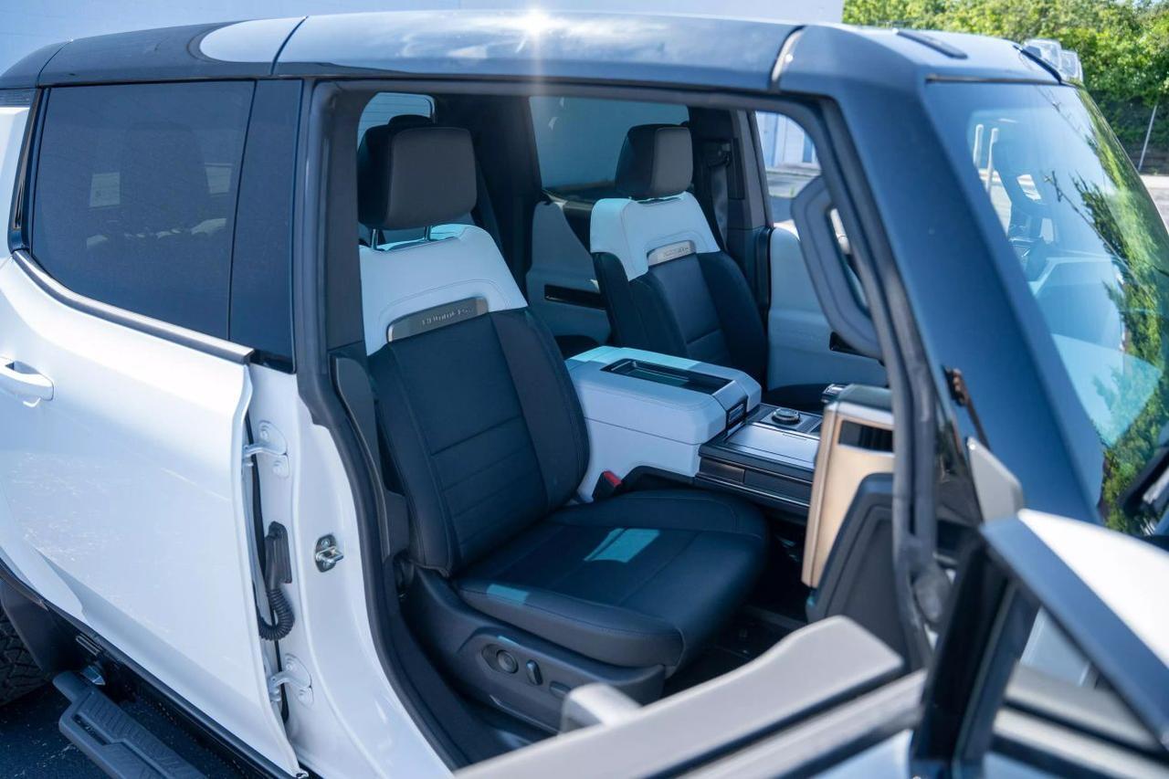 2023 GMC HUMMER EV Pickup 3X Pickup 4D 5 ft St. Louis MO