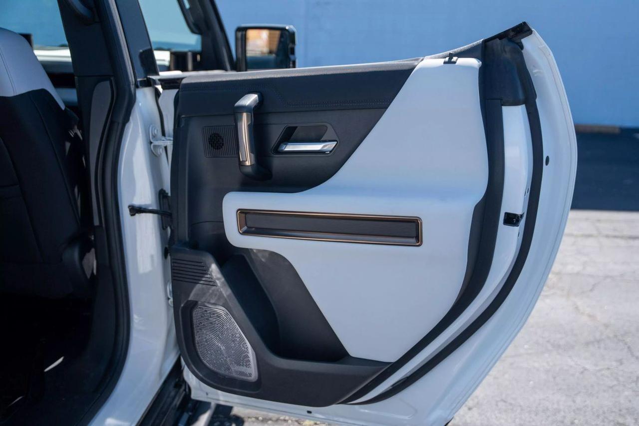 2023 GMC HUMMER EV Pickup 3X Pickup 4D 5 ft St. Louis MO