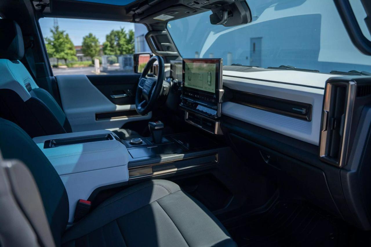 2023 GMC HUMMER EV Pickup 3X Pickup 4D 5 ft St. Louis MO