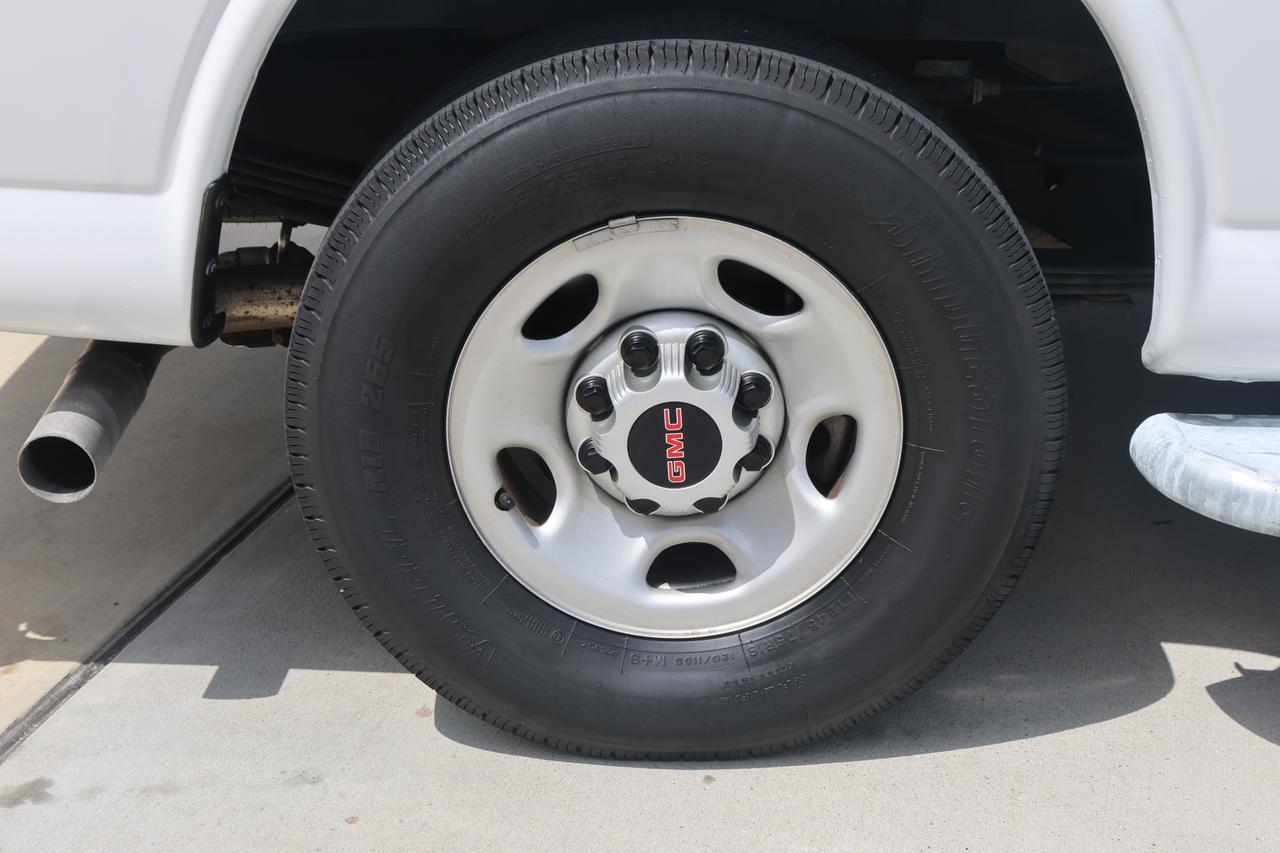 2023 GMC SAVANA G2500 Houston TX