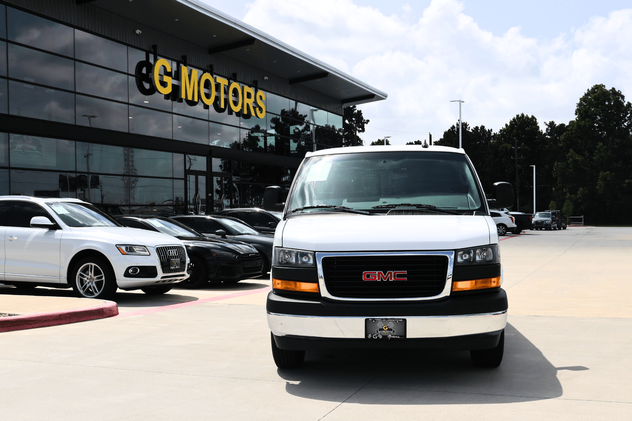 2023 GMC SAVANA G2500 Houston TX