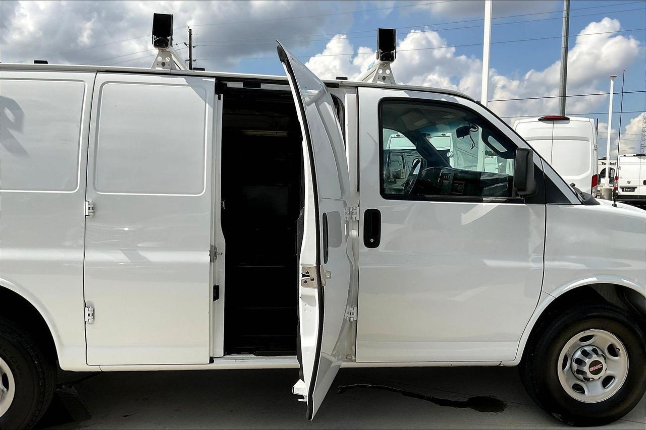 2023 GMC SAVANA G2500 Houston TX
