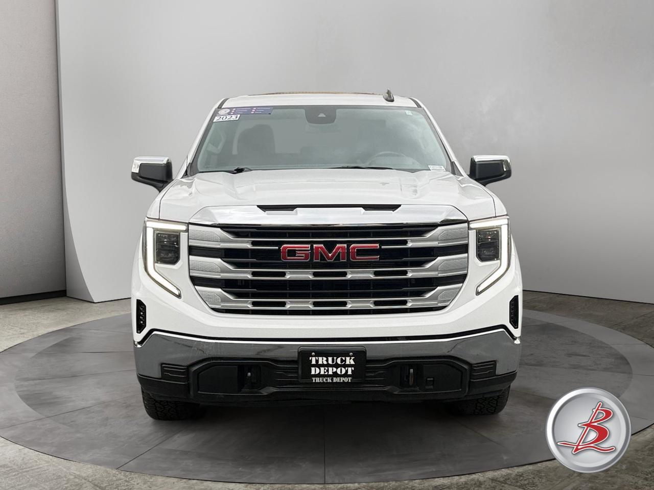 2023 GMC SIERRA 1500 Crew Cab 4x4 SLE
