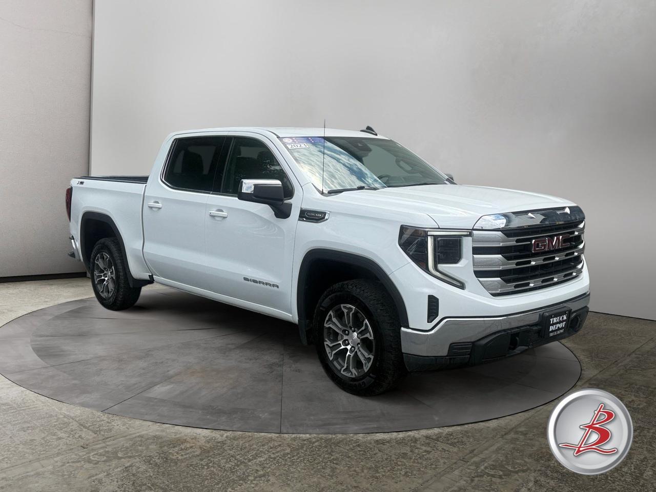 2023 GMC SIERRA 1500 Crew Cab 4x4 SLE