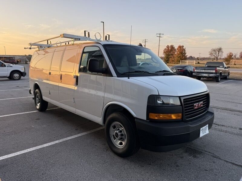 2023 GMC Savana 2500 Cargo Van 12k mi's Collinsville OK