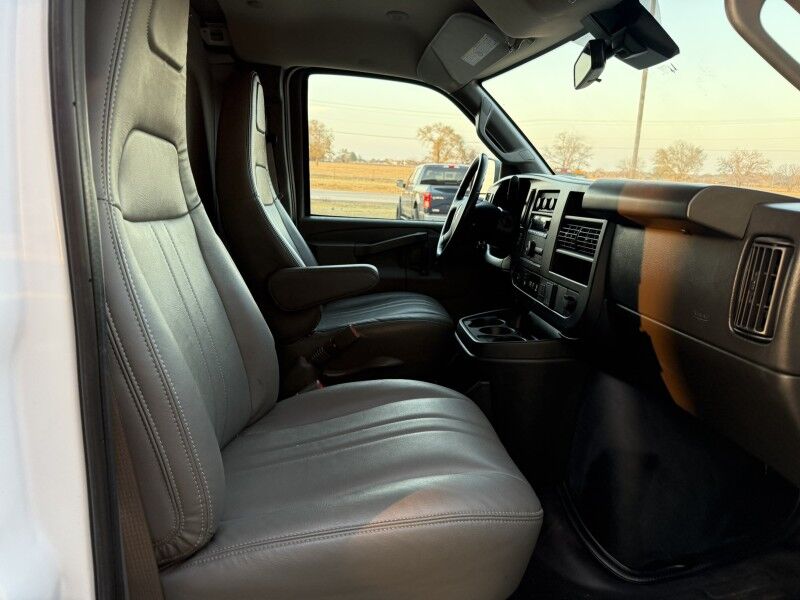 2023 GMC Savana 2500 Cargo Van 12k mi's Collinsville OK