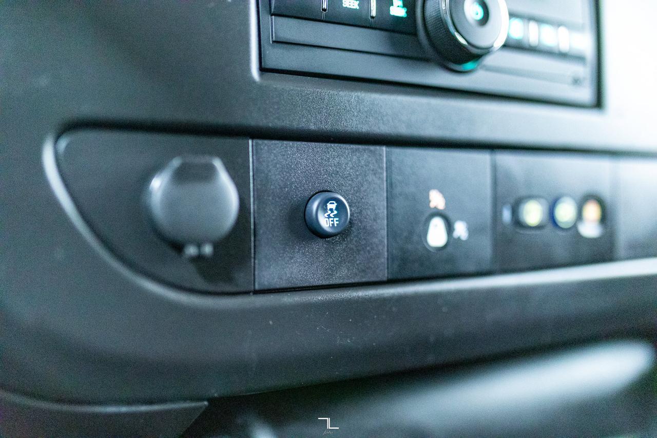 2023 GMC Savana 2500 Cargo Van BCam Red Deer AB