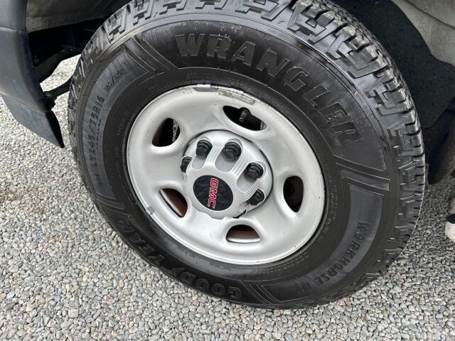 2023 GMC Savana 2500 Cargo Van w/ Ladder Rack & Shelving Ashland VA