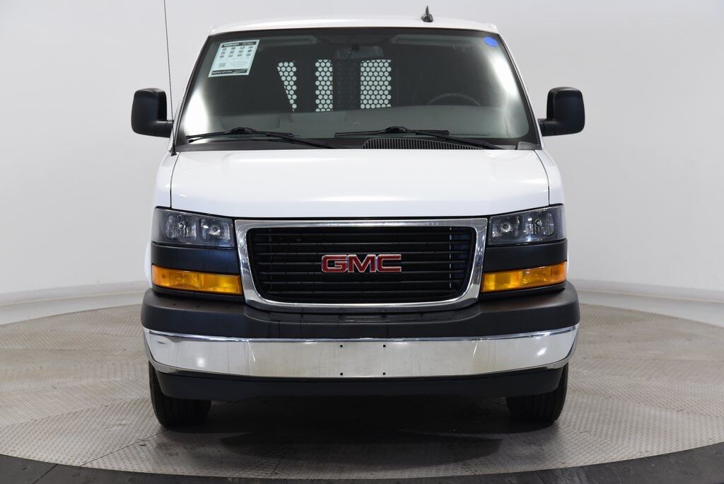 2023 GMC Savana 2500 Work Van Akron