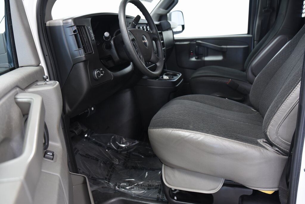 2023 GMC Savana 2500 Work Van Akron
