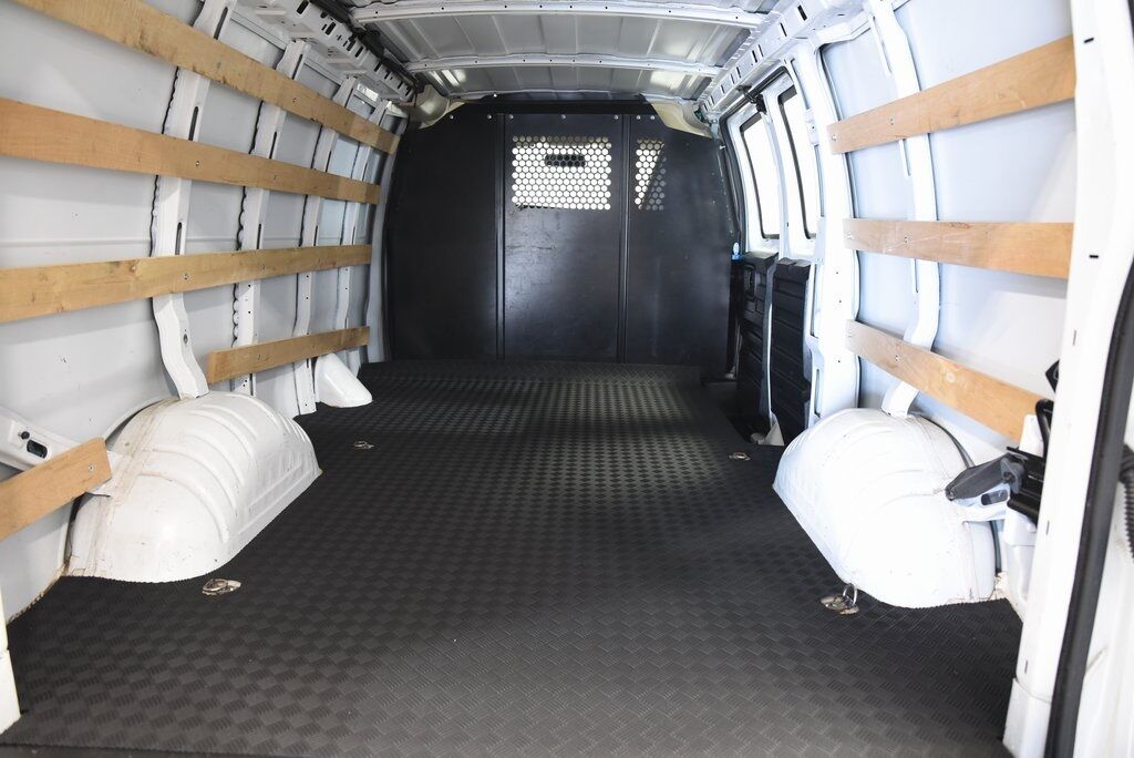 2023 GMC Savana 2500 Work Van Akron