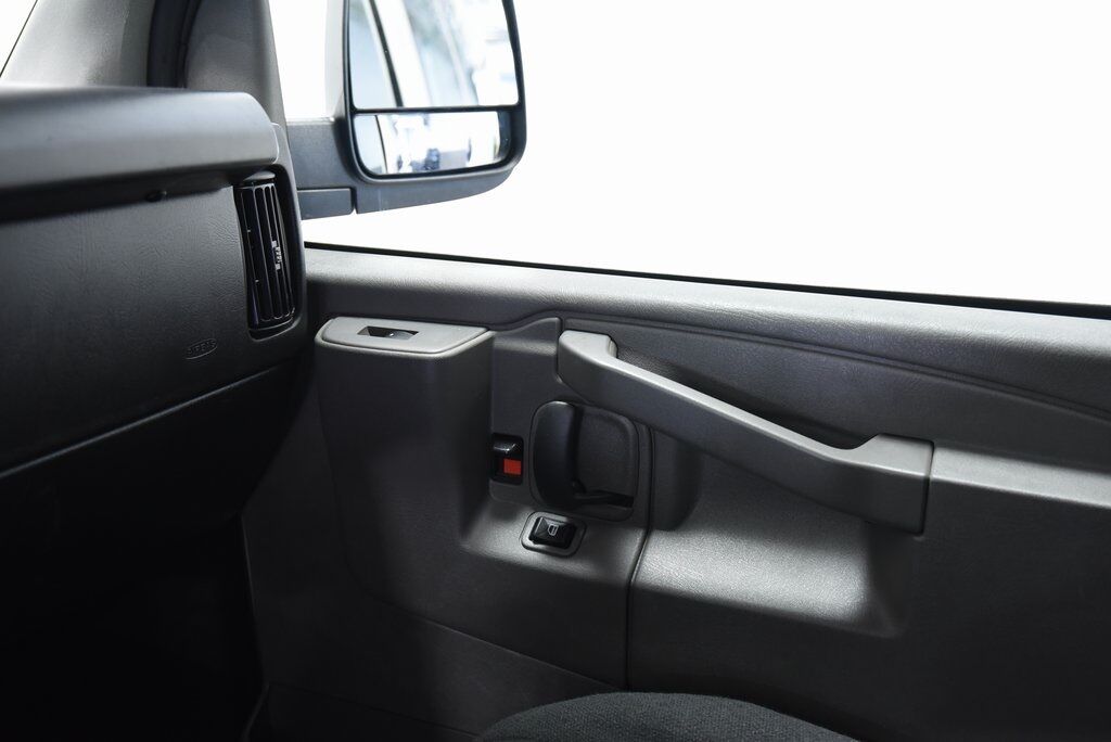2023 GMC Savana 2500 Work Van Akron