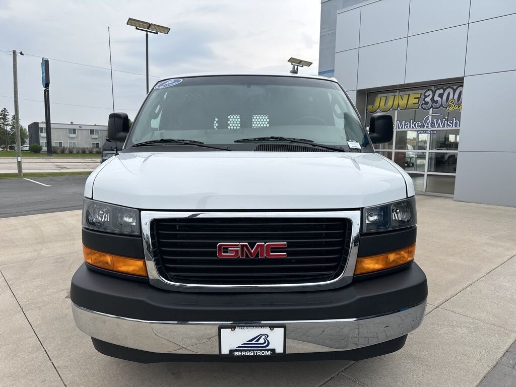 2023 GMC Savana 2500 Work Van Green Bay WI