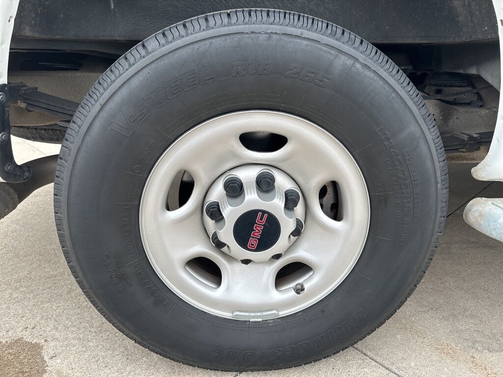 2023 GMC Savana 2500 Work Van Green Bay WI