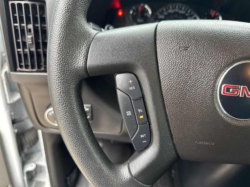 2023 GMC Savana 2500 Work Van Green Bay WI