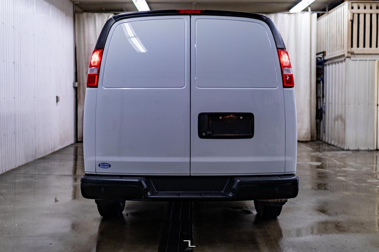 2023 GMC Savana 3500 Cargo Van Reefer BCam Red Deer AB