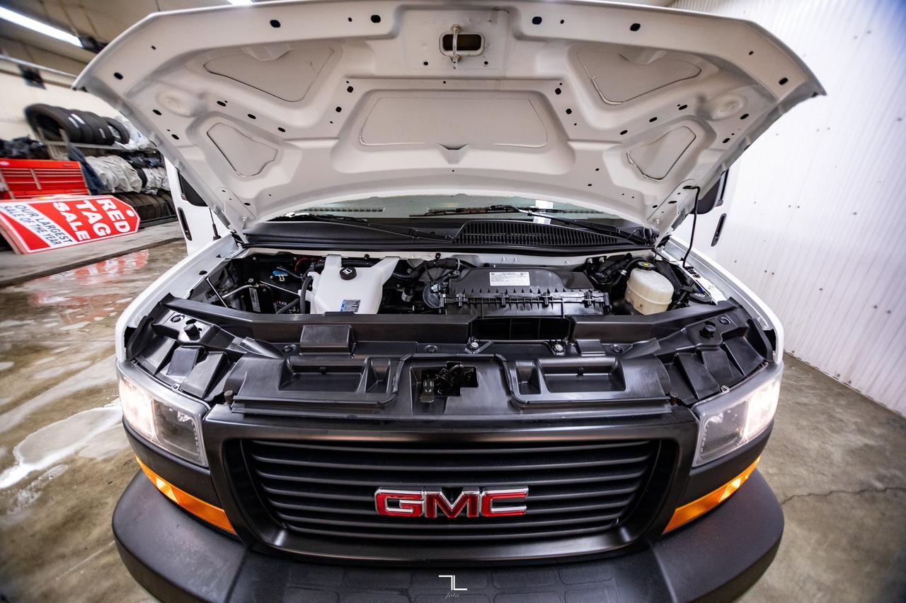 2023 GMC Savana 3500 Cargo Van Reefer BCam Red Deer AB