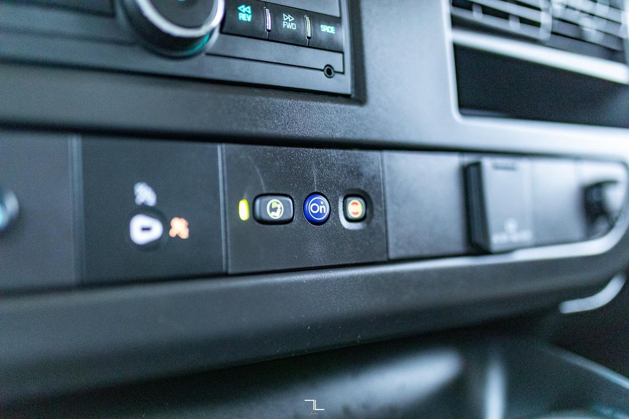 2023 GMC Savana 3500 Cargo Van Reefer BCam Red Deer AB