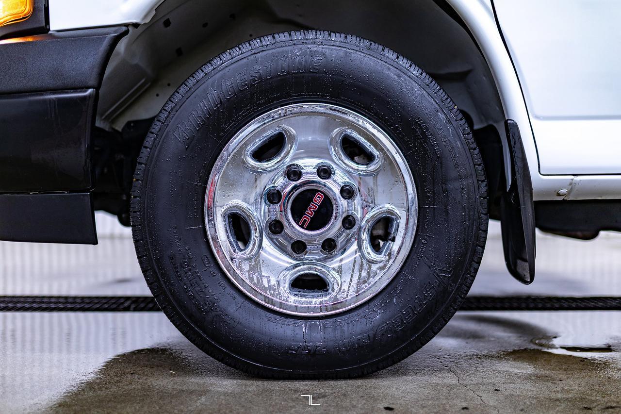 2023 GMC Savana 3500 Cargo Van Reefer BCam Red Deer AB