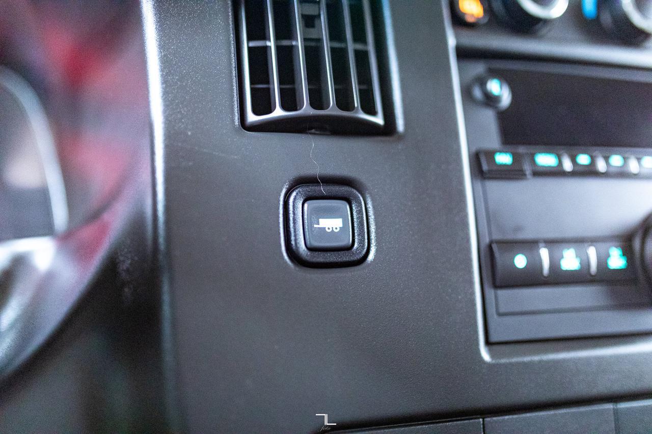 2023 GMC Savana 3500 Cargo Van Reefer BCam Red Deer AB