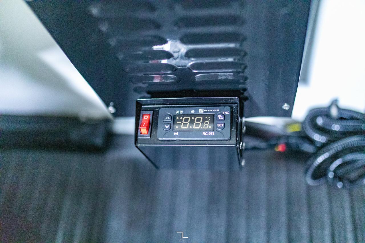 2023 GMC Savana 3500 Cargo Van Reefer BCam Red Deer AB