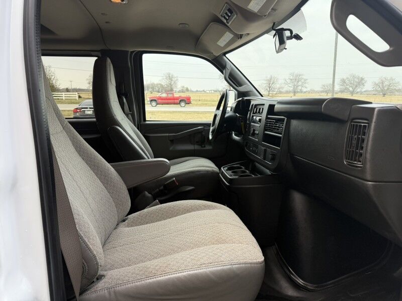 2023 GMC Savana 3500 Extended 15 Passenge LS Collinsville OK